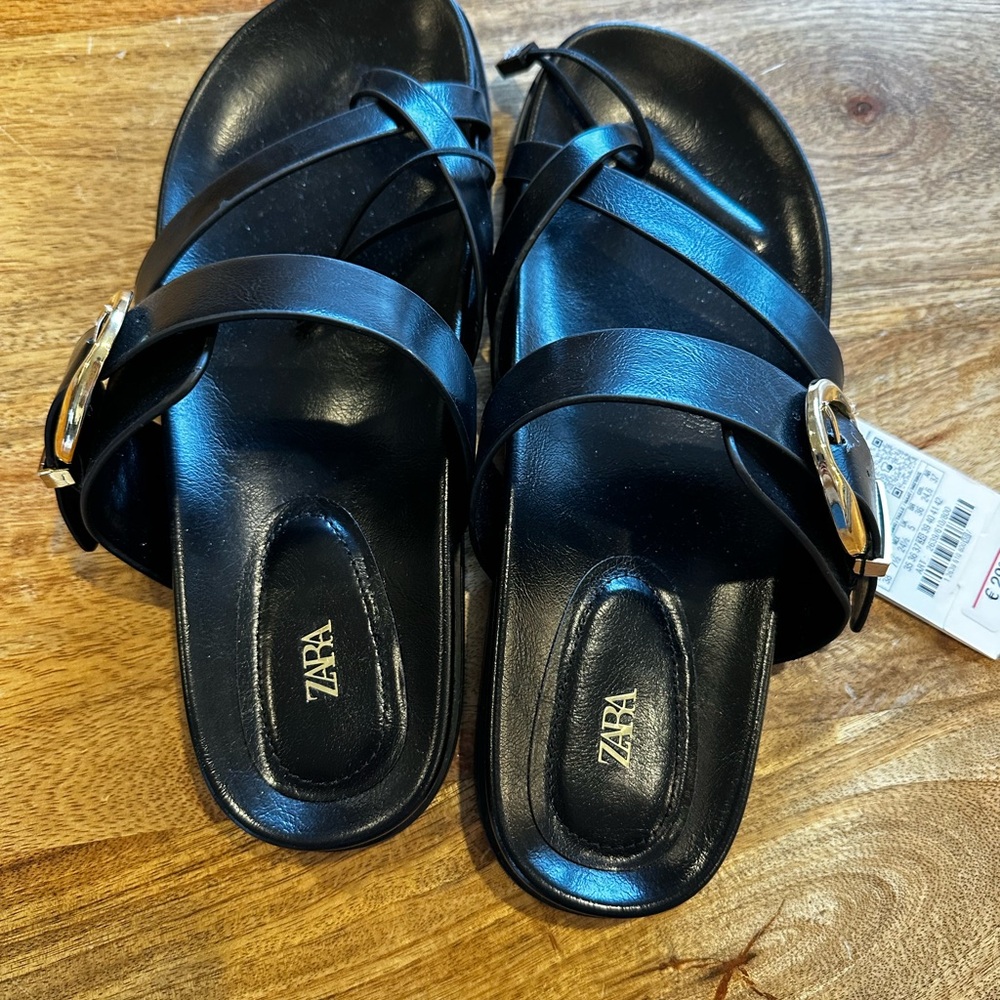 Zara Black Leather Buckle Sandals - Picture 5 of 6